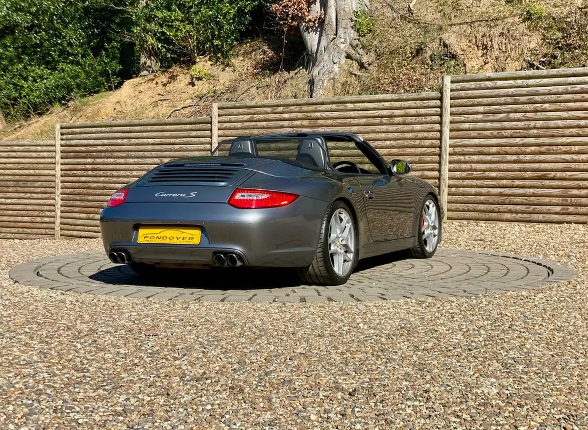 2010-porsche-911-38-carrera-s-cabriolet-auto-big-44