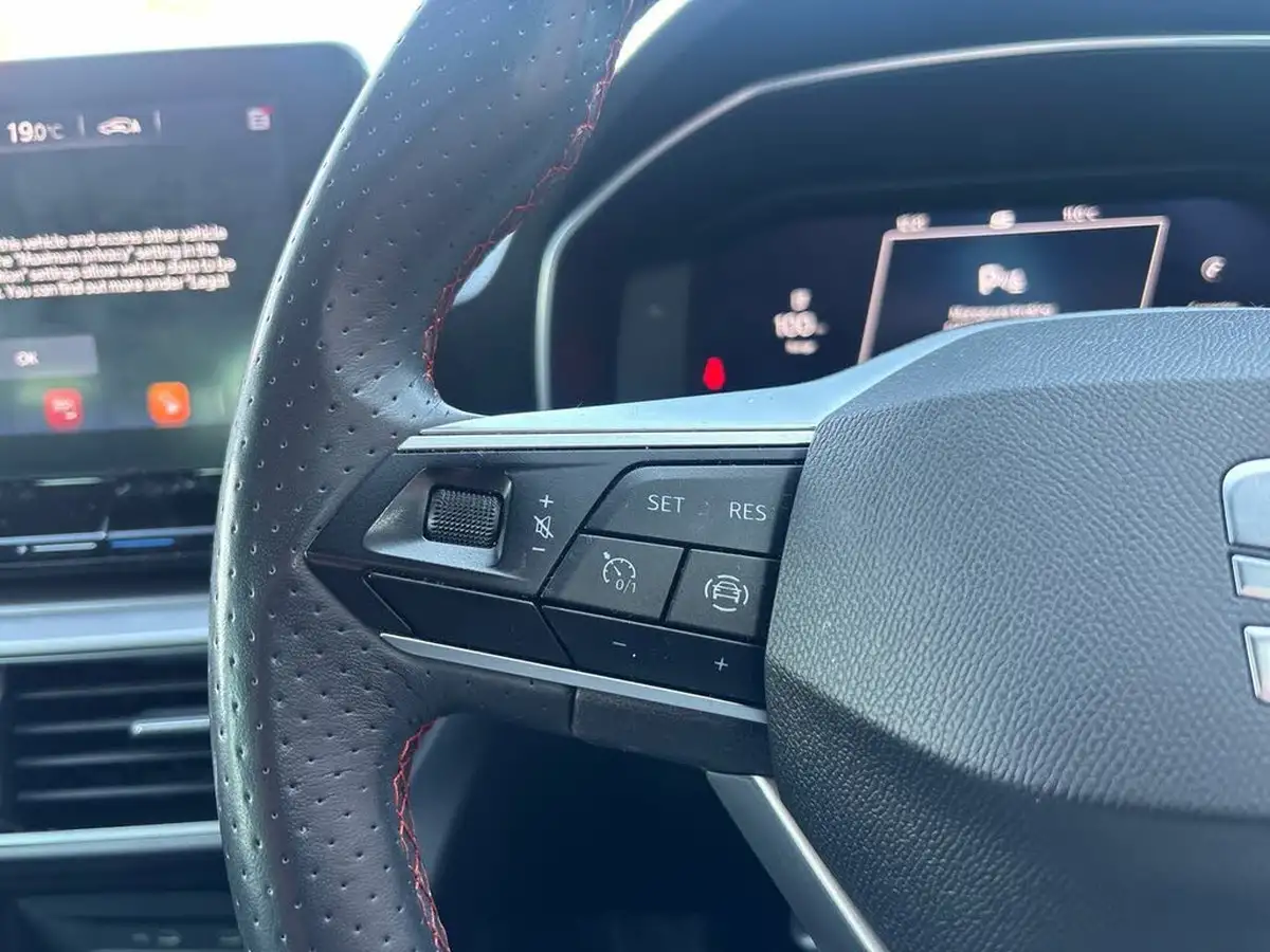 2022-seat-leon-15-tsi-evo-fr-130ps-estate-big-17