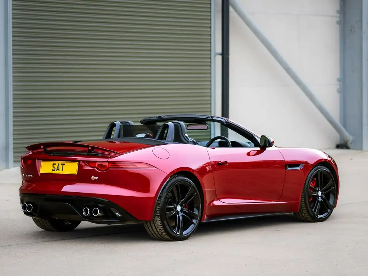 2013-jaguar-f-type-50-s-big-31