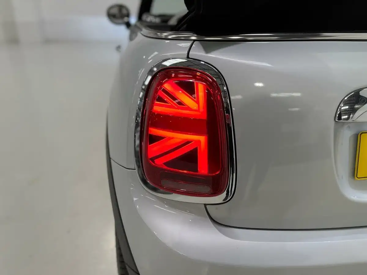 2019-mini-cooper-15-cooper-exclusive-134bhp-convertible-2d-auto-big-47