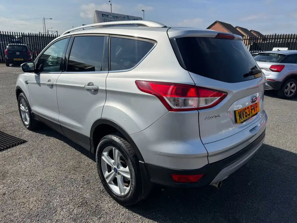 2013-ford-kuga-20tdci-zetec-big-2