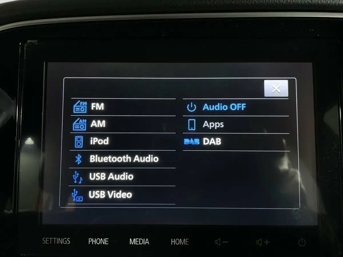 2020-mitsubishi-outlander-24-dynamic-phev-big-16