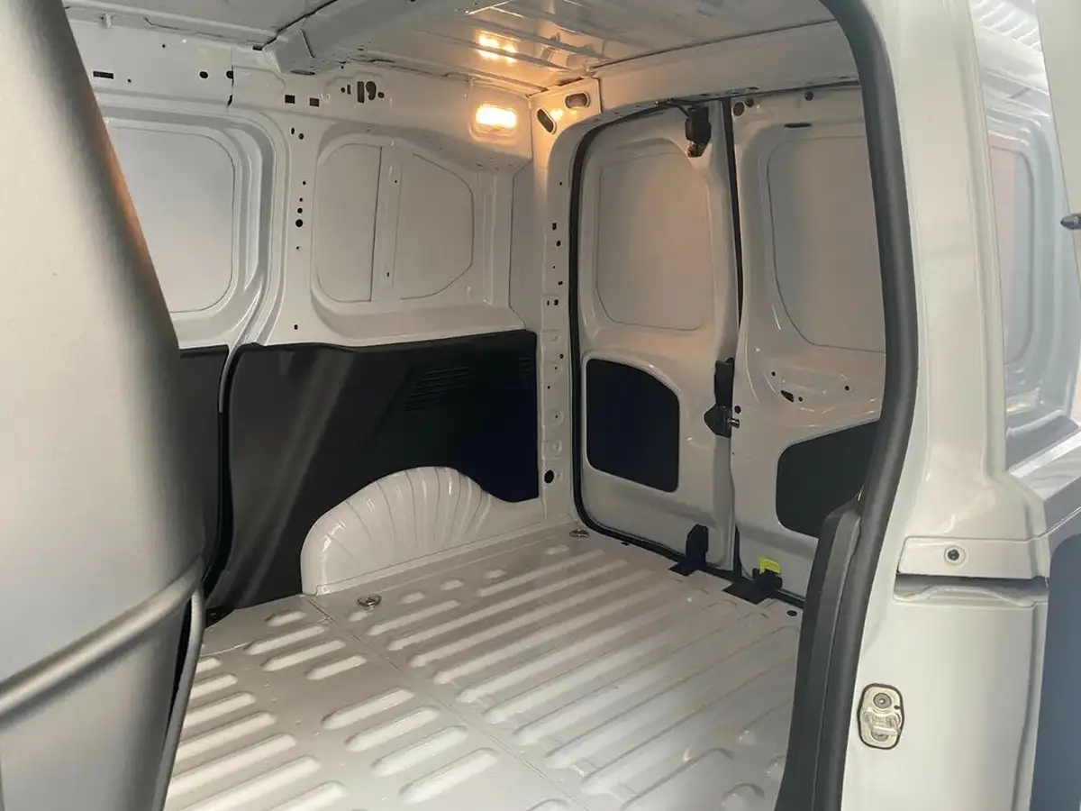 2023-citroen-berlingo-15-bluehdi-650-driver-edition-big-12
