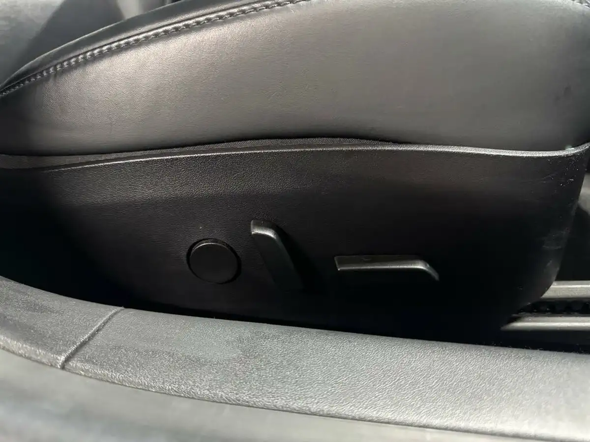 2019-tesla-model-3-e-standard-plus-big-27