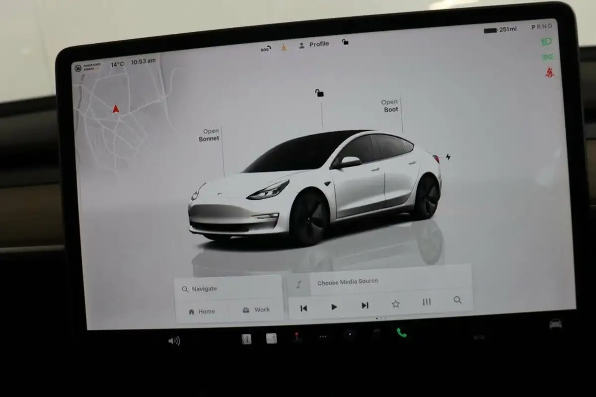 2021-tesla-model-3-e-standard-plus-big-25