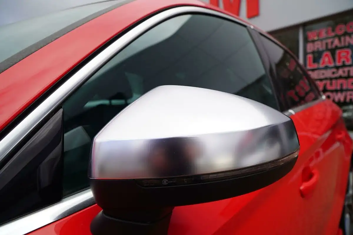 2015-audi-s3-20-tfsi-saloon-4d-s-tronic-big-40