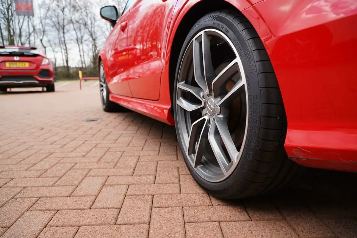 2015-audi-s3-20-tfsi-saloon-4d-s-tronic-big-64