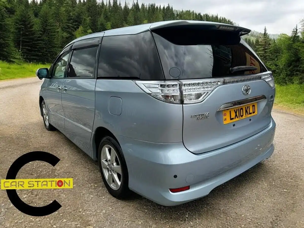 2010-toyota-estima-hybrid-24i-big-12