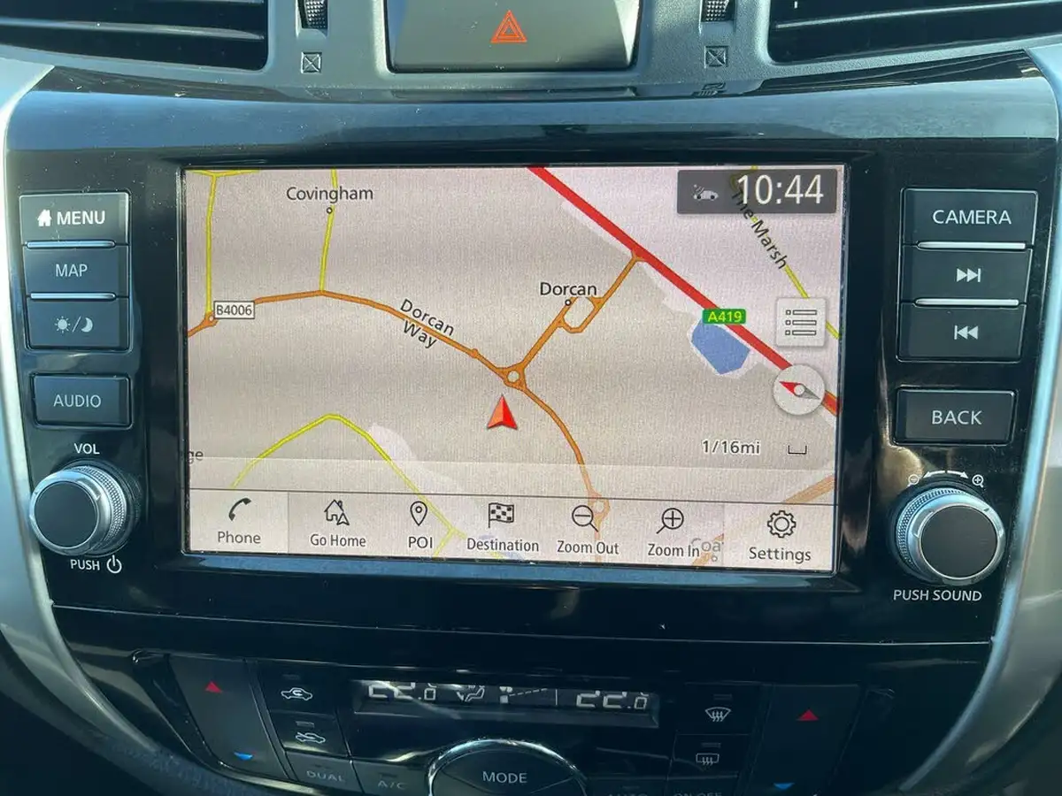 2021-nissan-navara-23dci-tt-tekna-8-navileather-auto-big-37