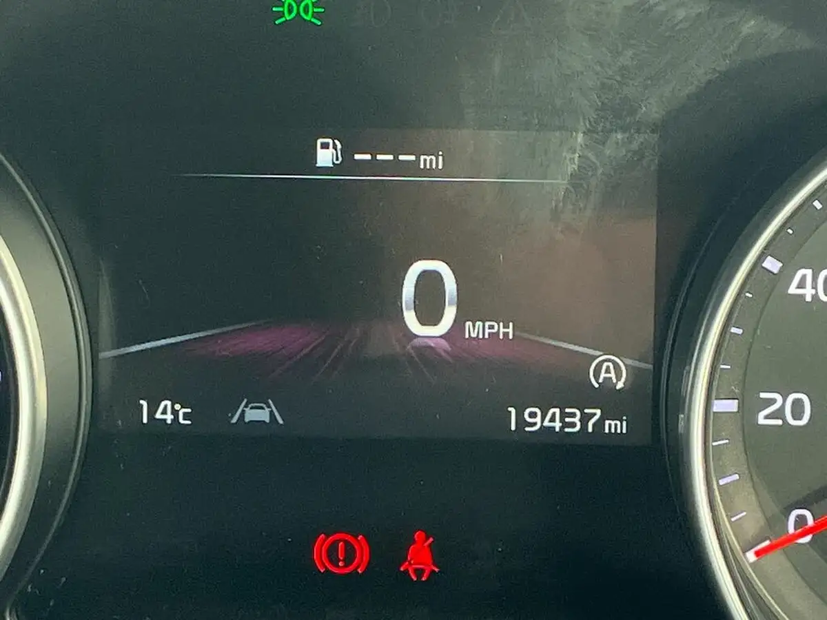 2022-kia-ceed-15-t-gdi-3-sportswagon-big-24