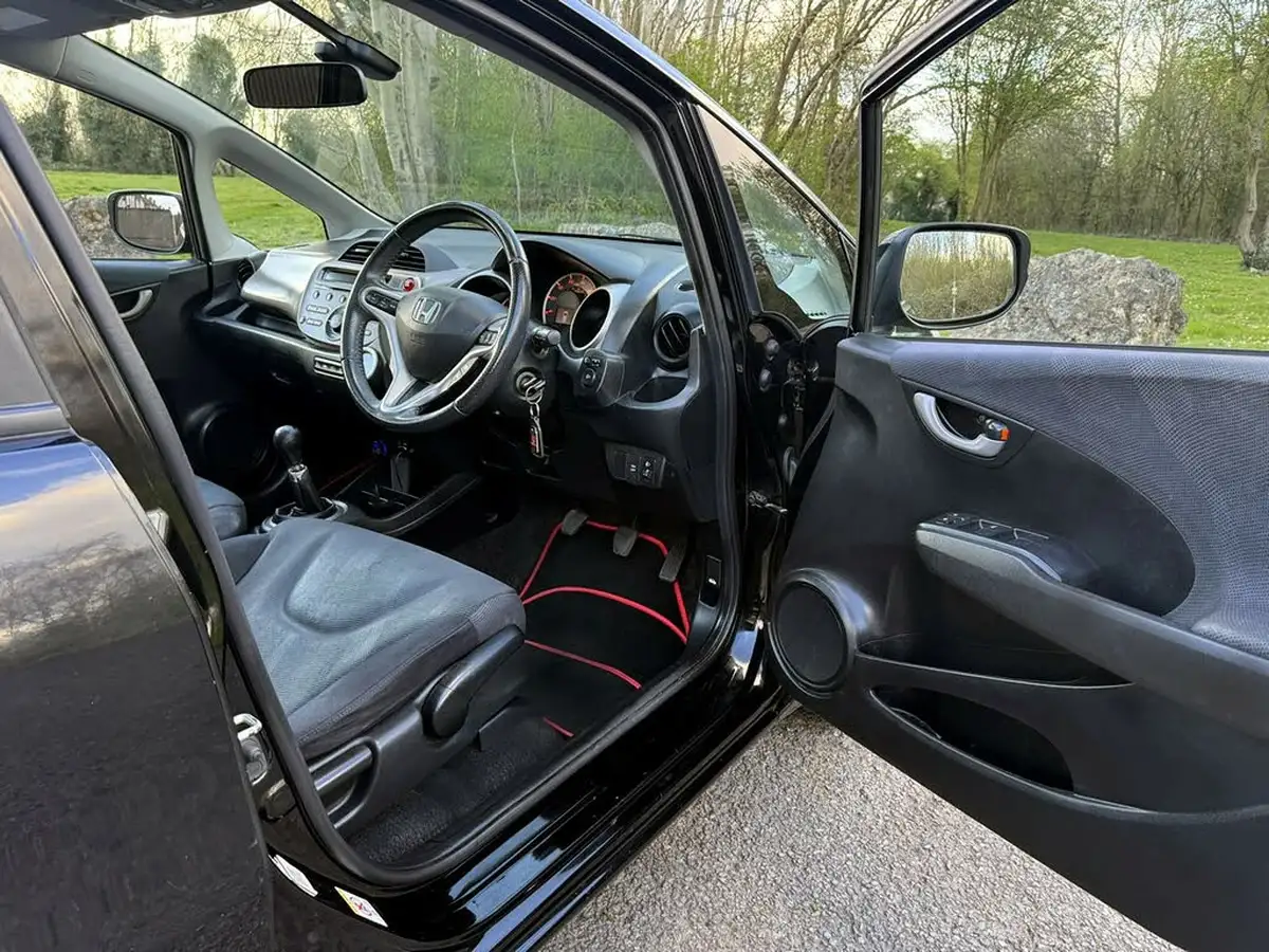 2009-honda-jazz-14-ex-big-6