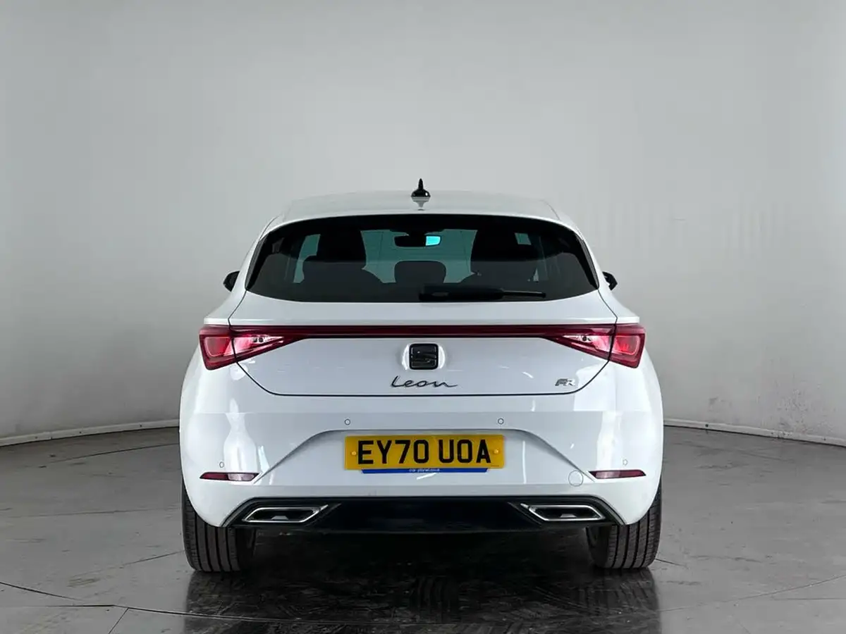 2021-seat-leon-15-etsi-fr-hatchback-big-4