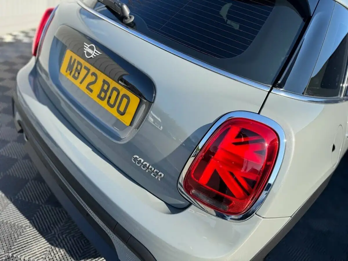 2022-mini-cooper-15-cooper-classic-premium-hatchback-5d-auto-big-16