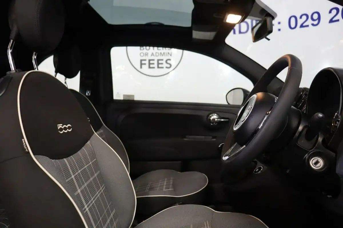 2020-fiat-500-10-lounge-big-14