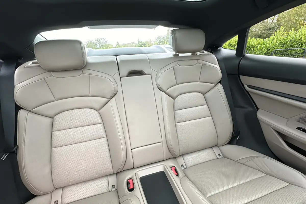 2021-porsche-taycan-e-4s-571ps-performance-battery-plus-big-11