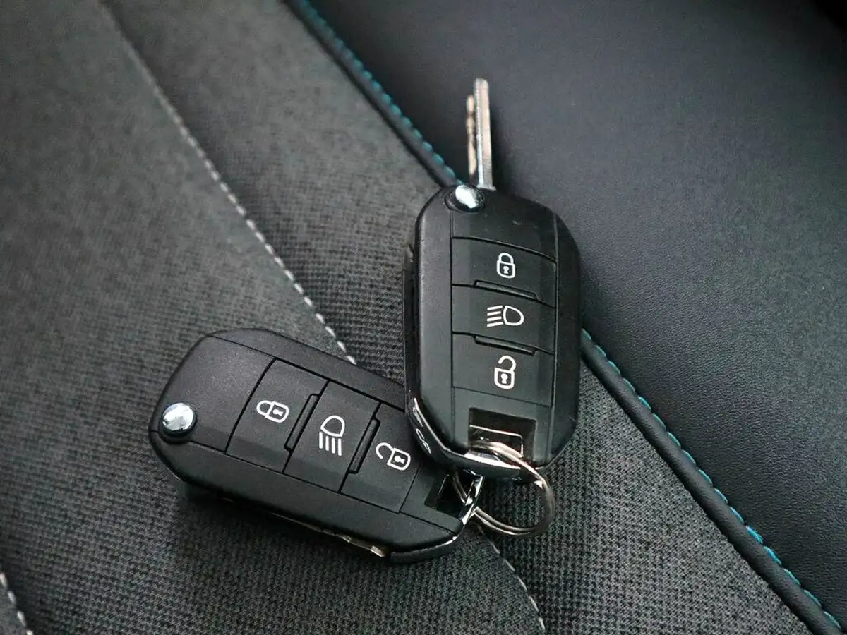 2022-citroen-c4-12-puretech-sense-plus-big-39
