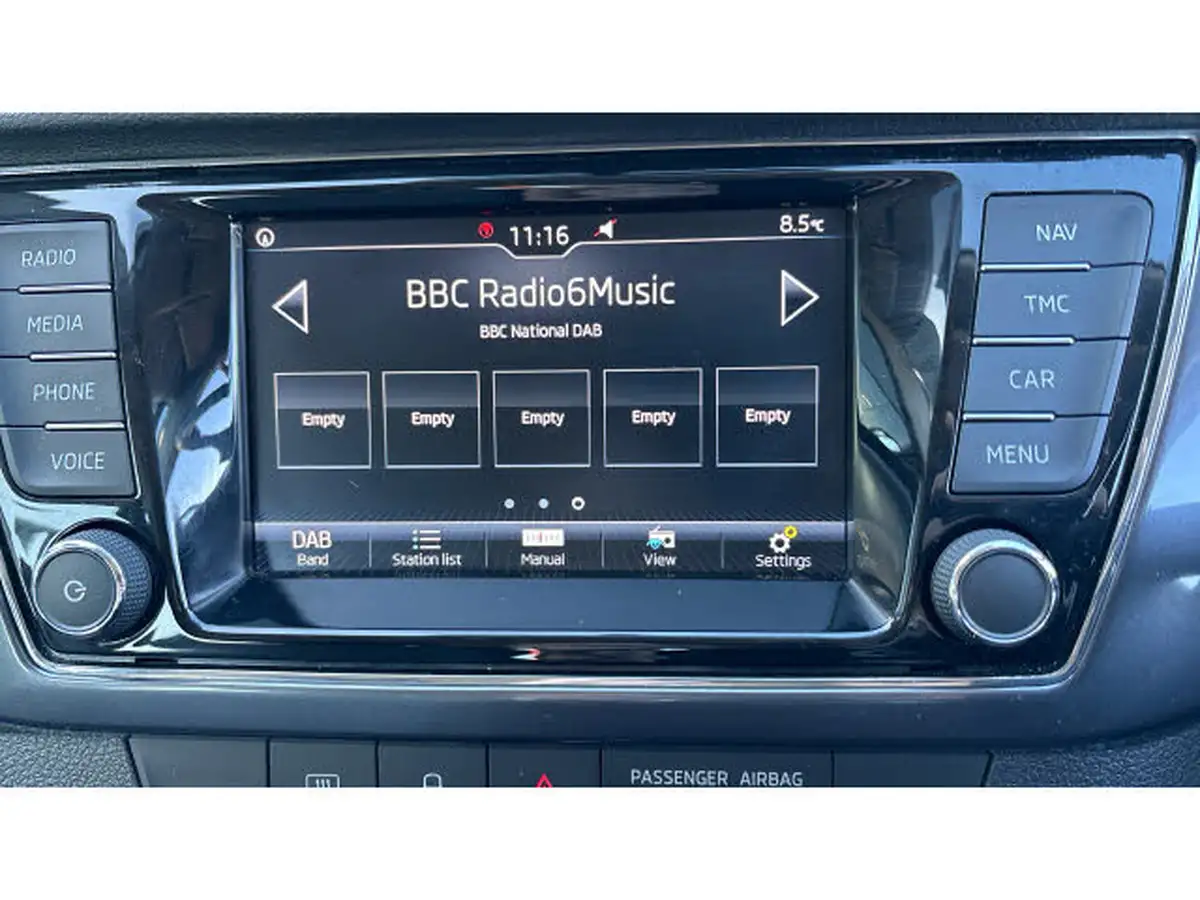 2021-skoda-fabia-10-tsi-se-drive-95ps-estate-dsg-big-44