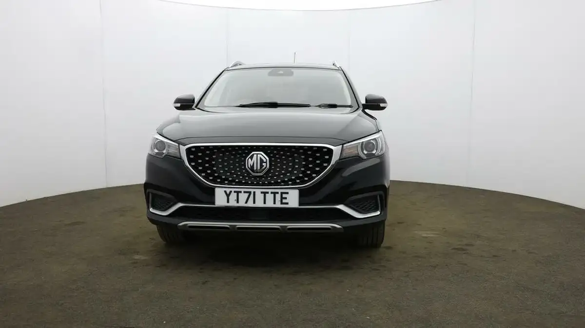 2021-mg-zs-suv-e-exclusive-ev-big-33