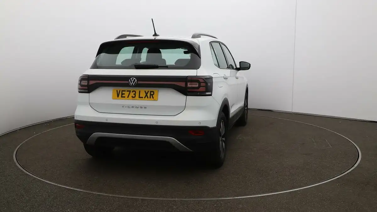 2024-volkswagen-t-cross-10-tsi-move-110ps-dsg-big-48