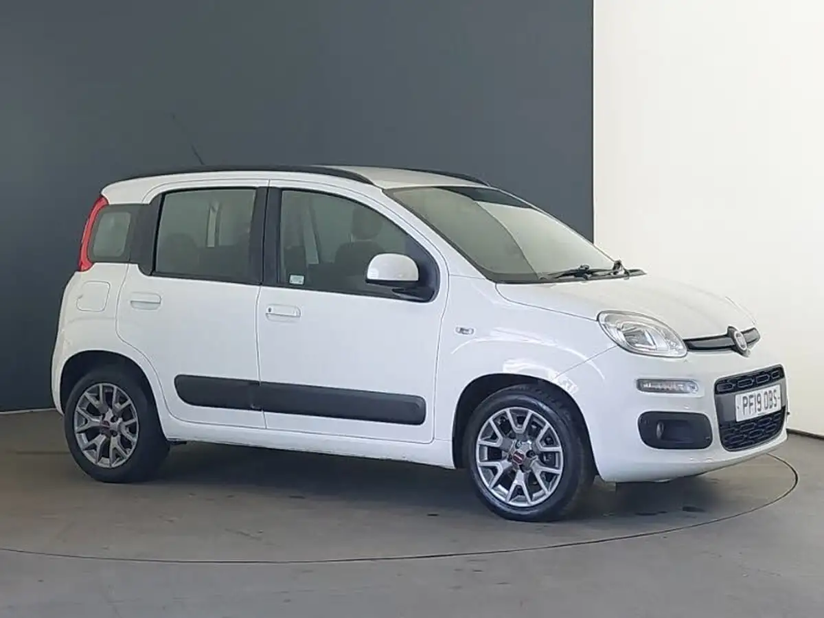 2019-fiat-panda-12-lounge-ss-big-11