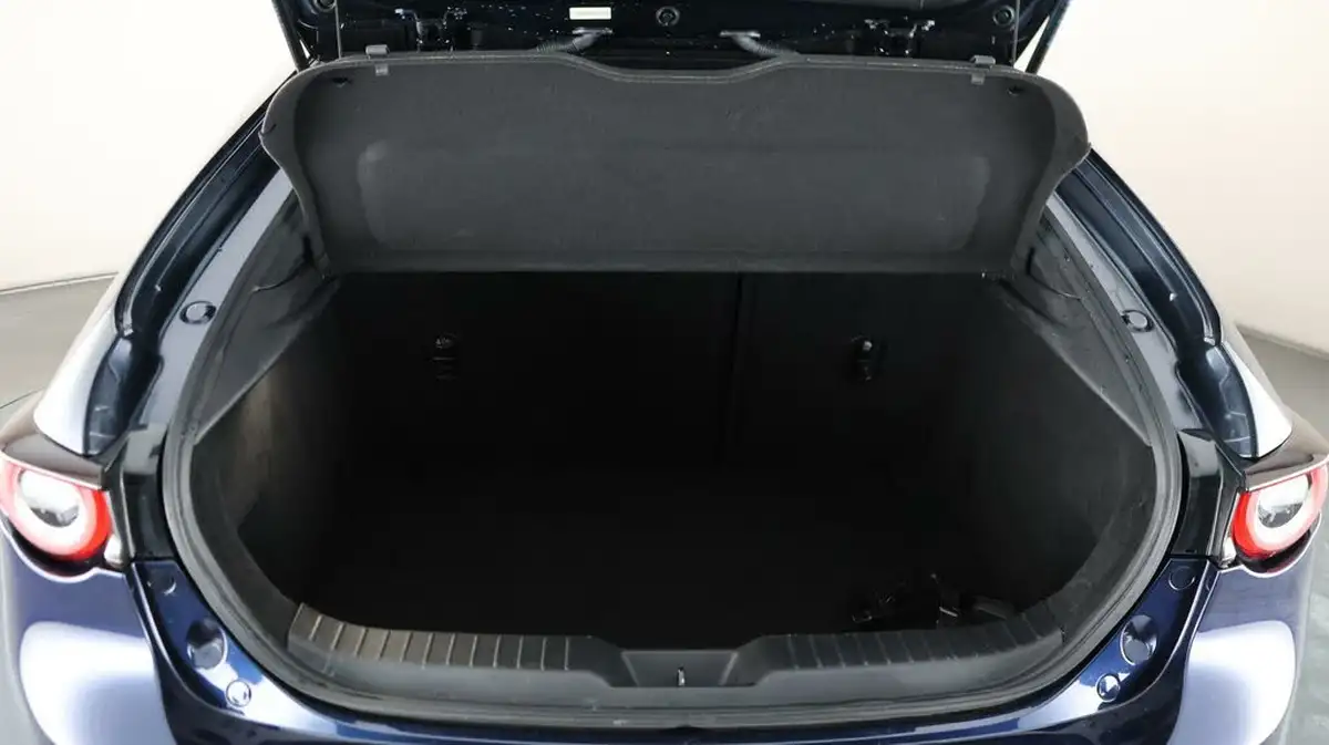 2022-mazda-mazda3-20-se-l-lux-122ps-hatchback-5d-big-17
