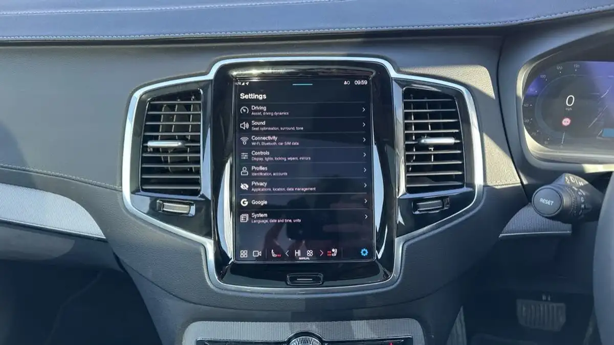 2024-volvo-xc90-20-b5-plus-big-20
