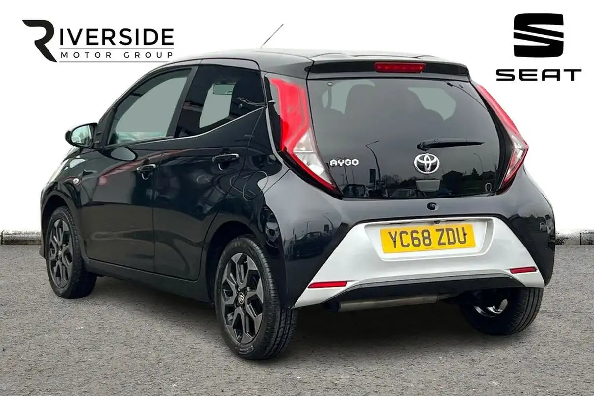 2018-toyota-aygo-10-vvt-i-x-plore-big-2