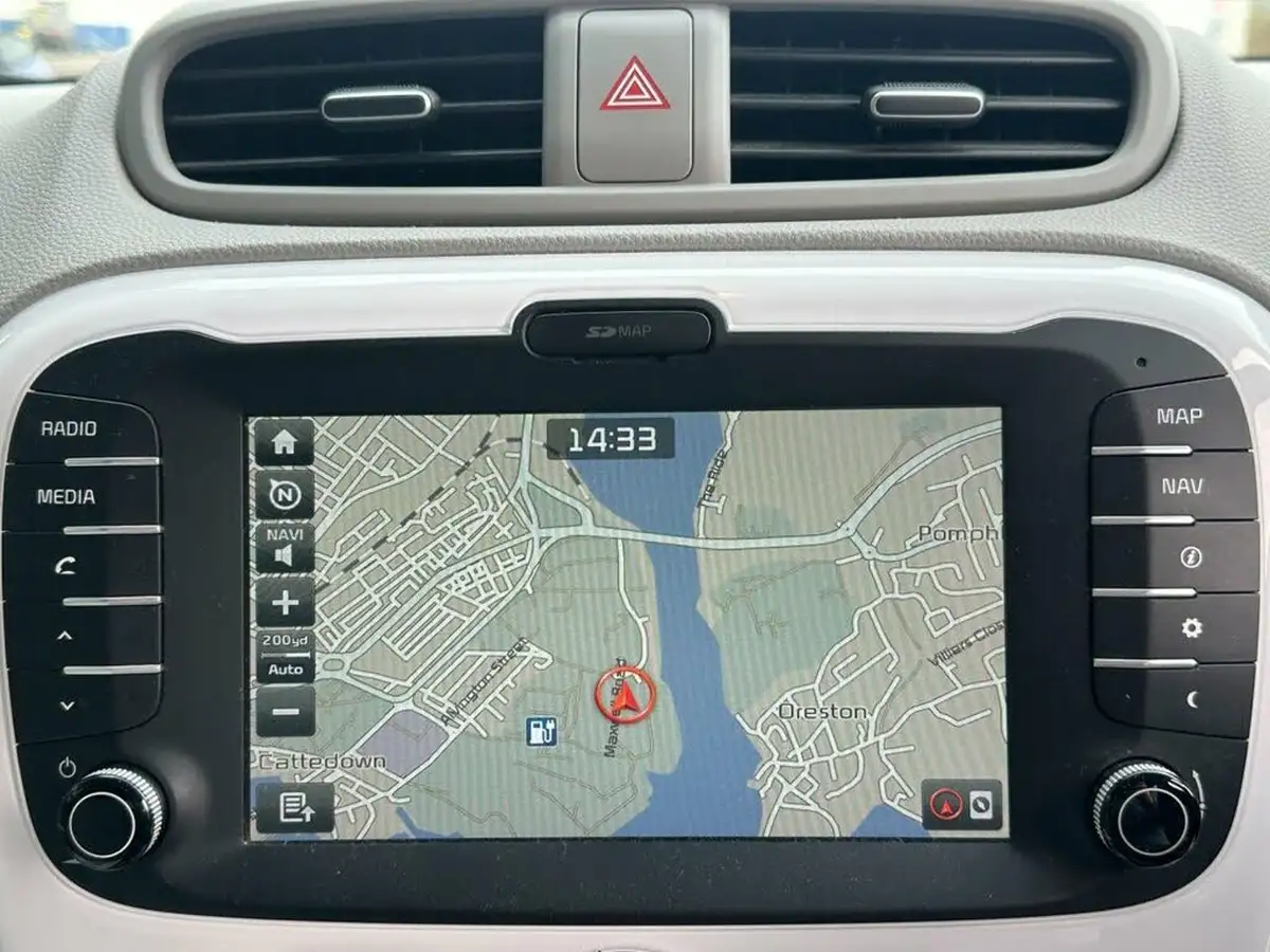 2017-kia-soul-ev-ev-big-11