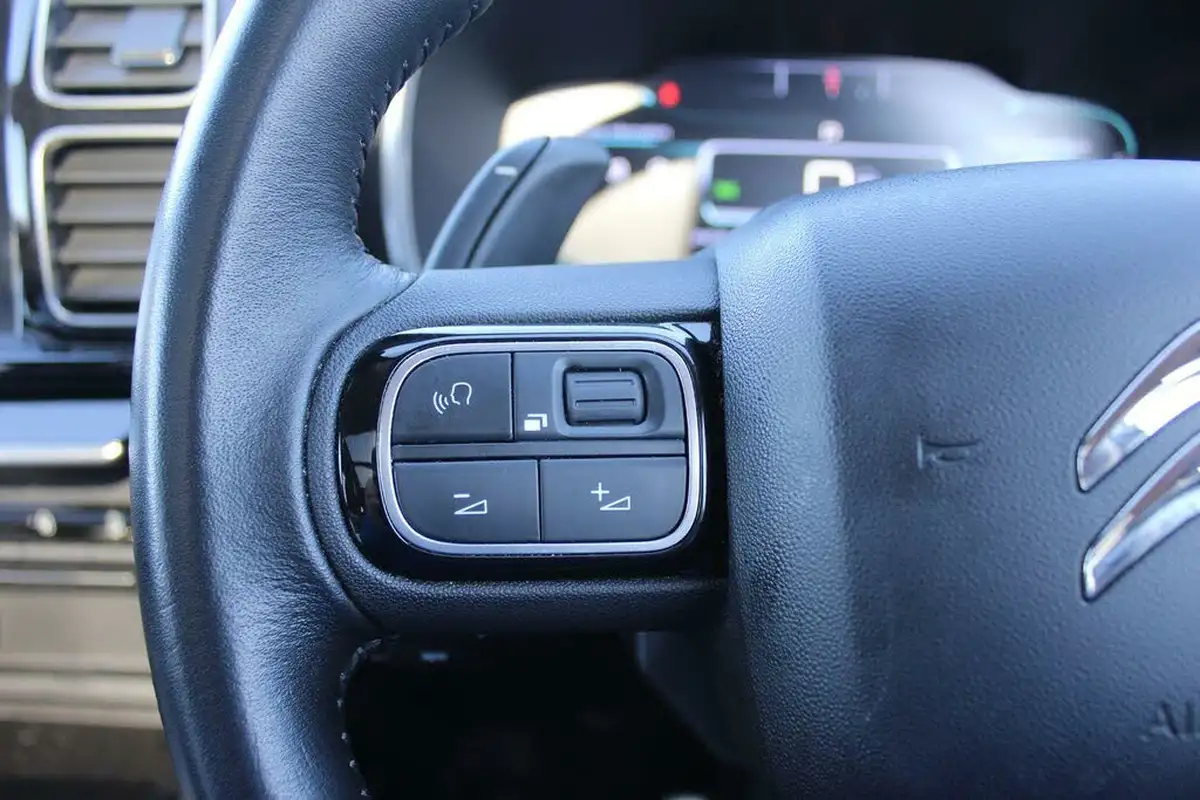 2019-citroen-c5-aircross-15bluehdi-flair-plus-eat8-big-10
