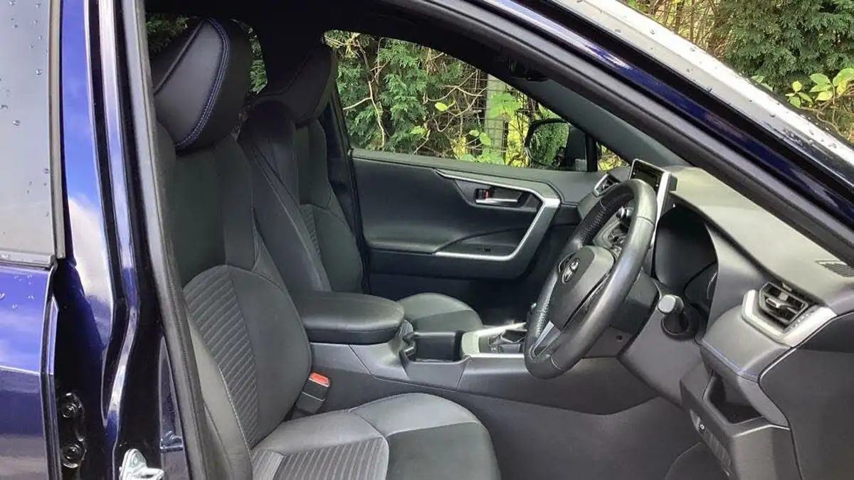 2022-toyota-rav4-25-vvt-i-dynamic-215bhp-big-10