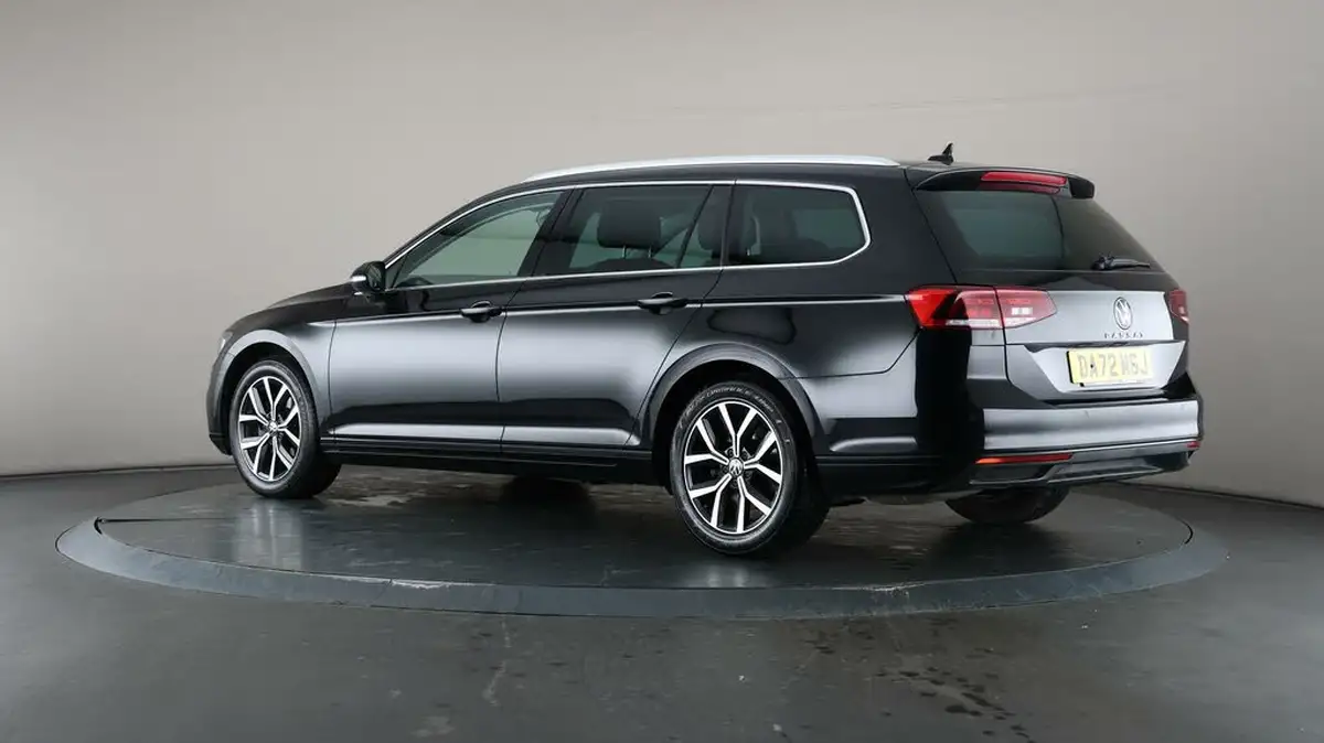2022-volkswagen-passat-15-tsi-sel-estate-5d-dsg-big-70