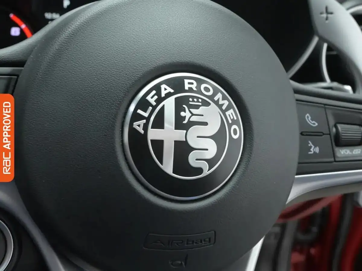 2018-alfa-romeo-giulia-20-super-big-26