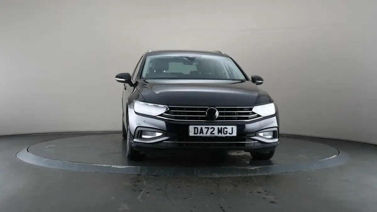2022-volkswagen-passat-15-tsi-sel-estate-5d-dsg-big-46
