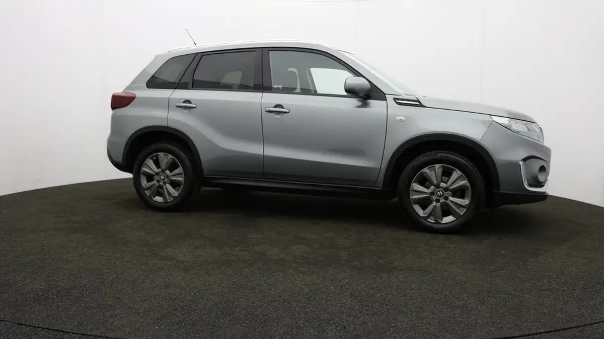 2023-suzuki-vitara-14-boosterjet-sz-t-big-34