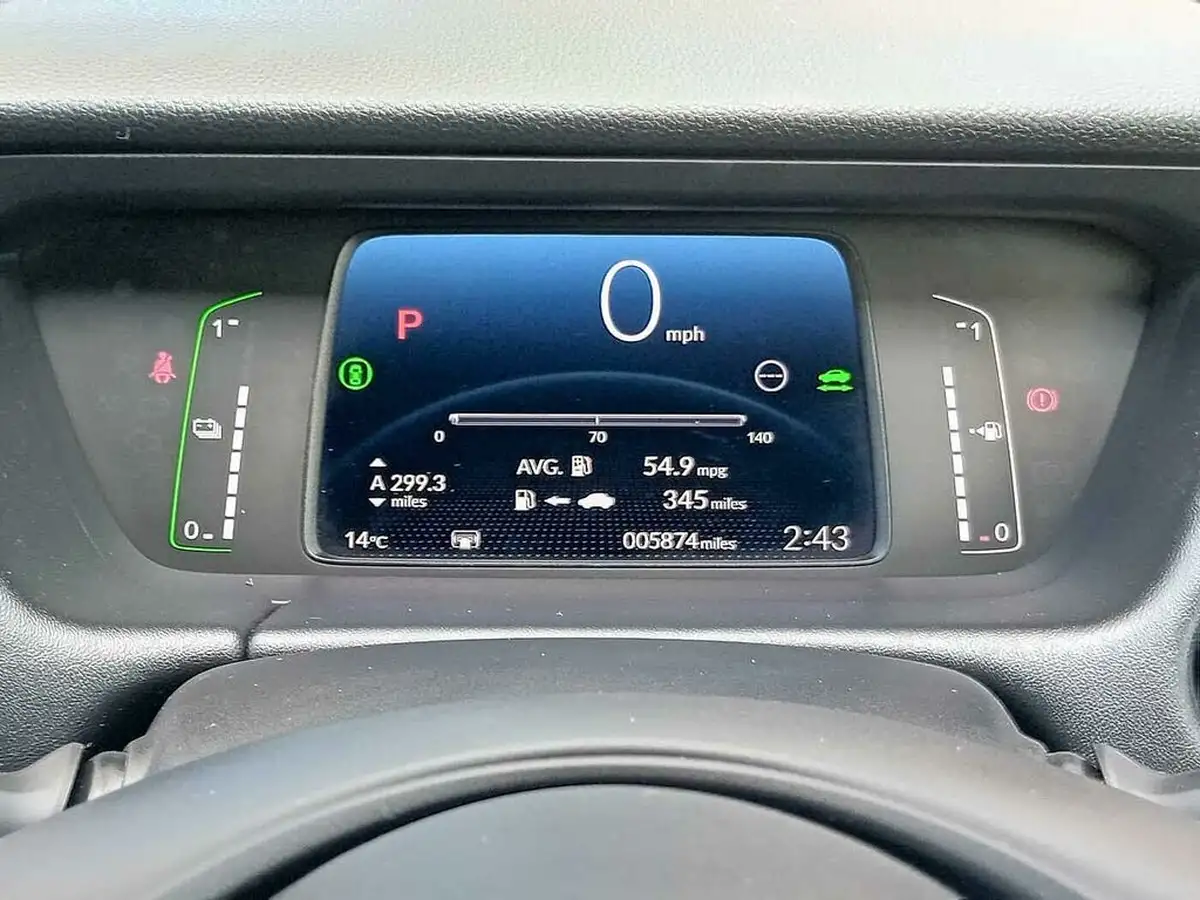 2020-honda-jazz-15-i-mmd-ex-big-10