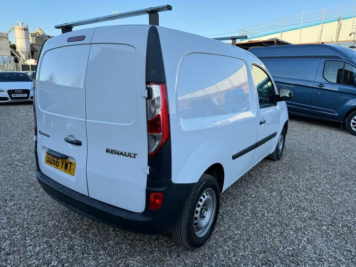 2016-renault-kangoo-15td-ml19-dci-90-business-panel-big-9