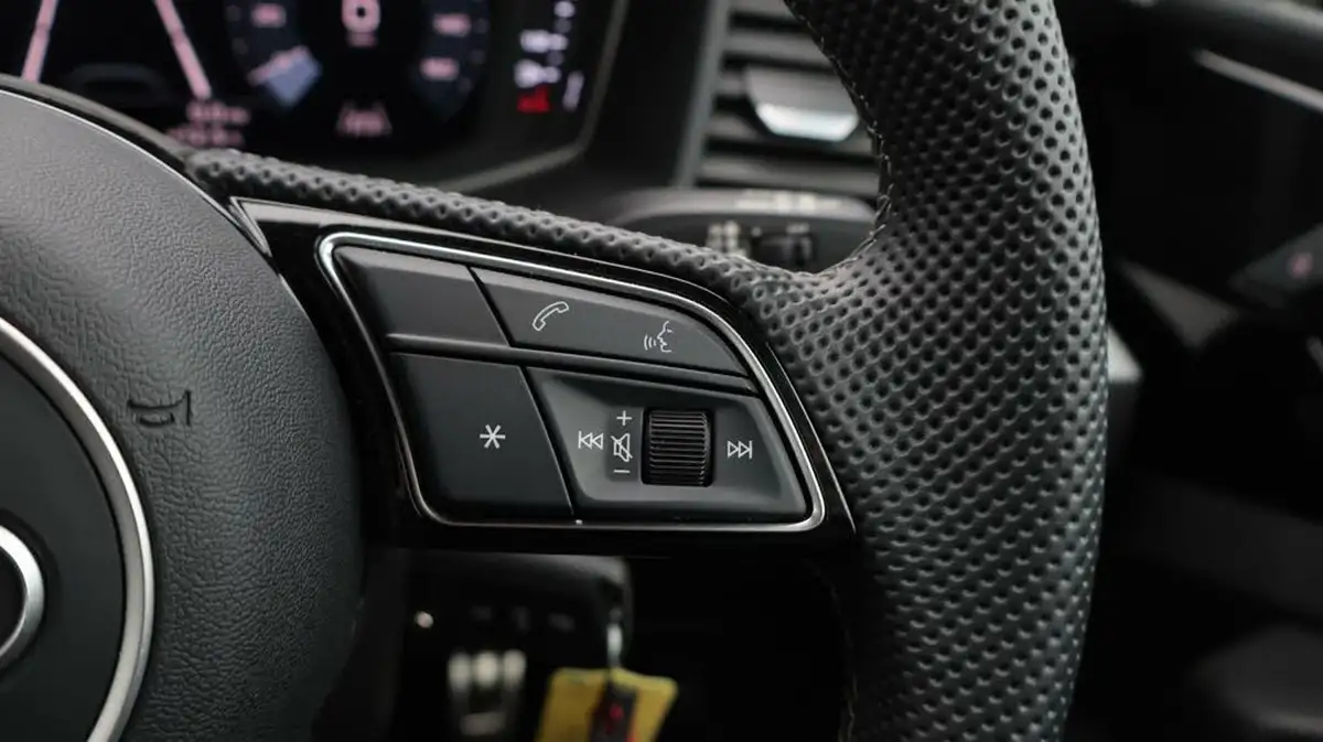 2022-audi-a1-10-25-tfsi-s-line-tronic-big-25
