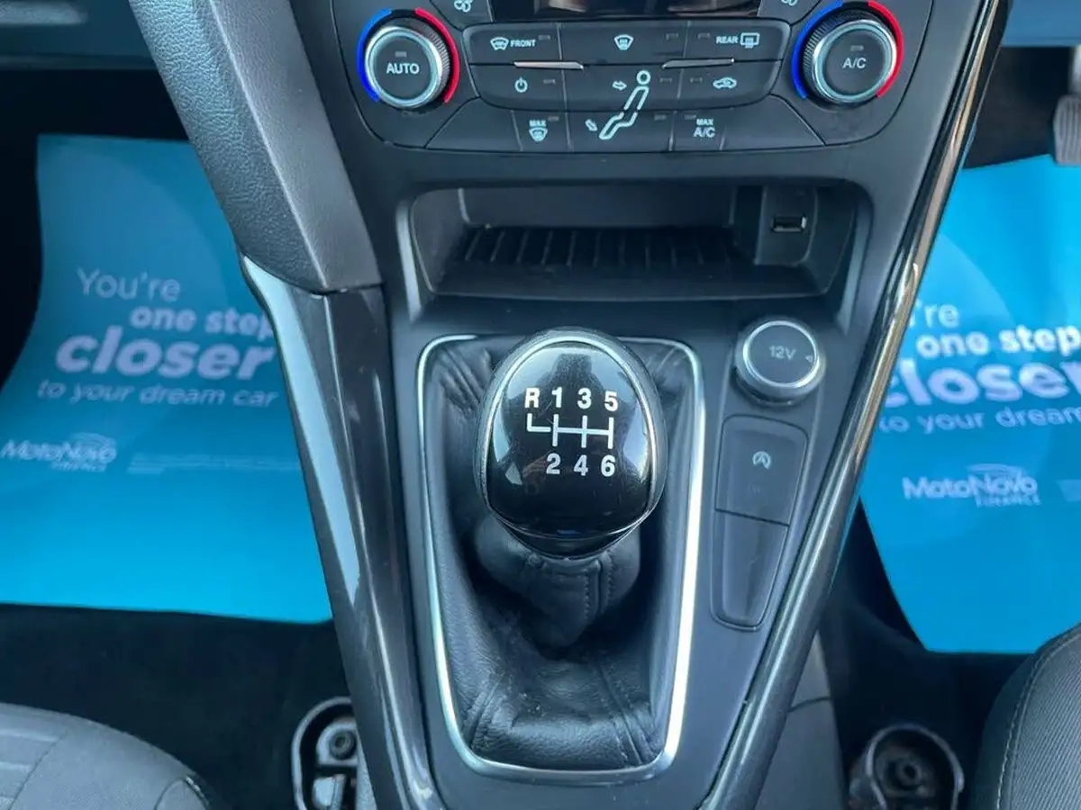 2017-ford-focus-10t-titanium-125ps-hatchback-big-32