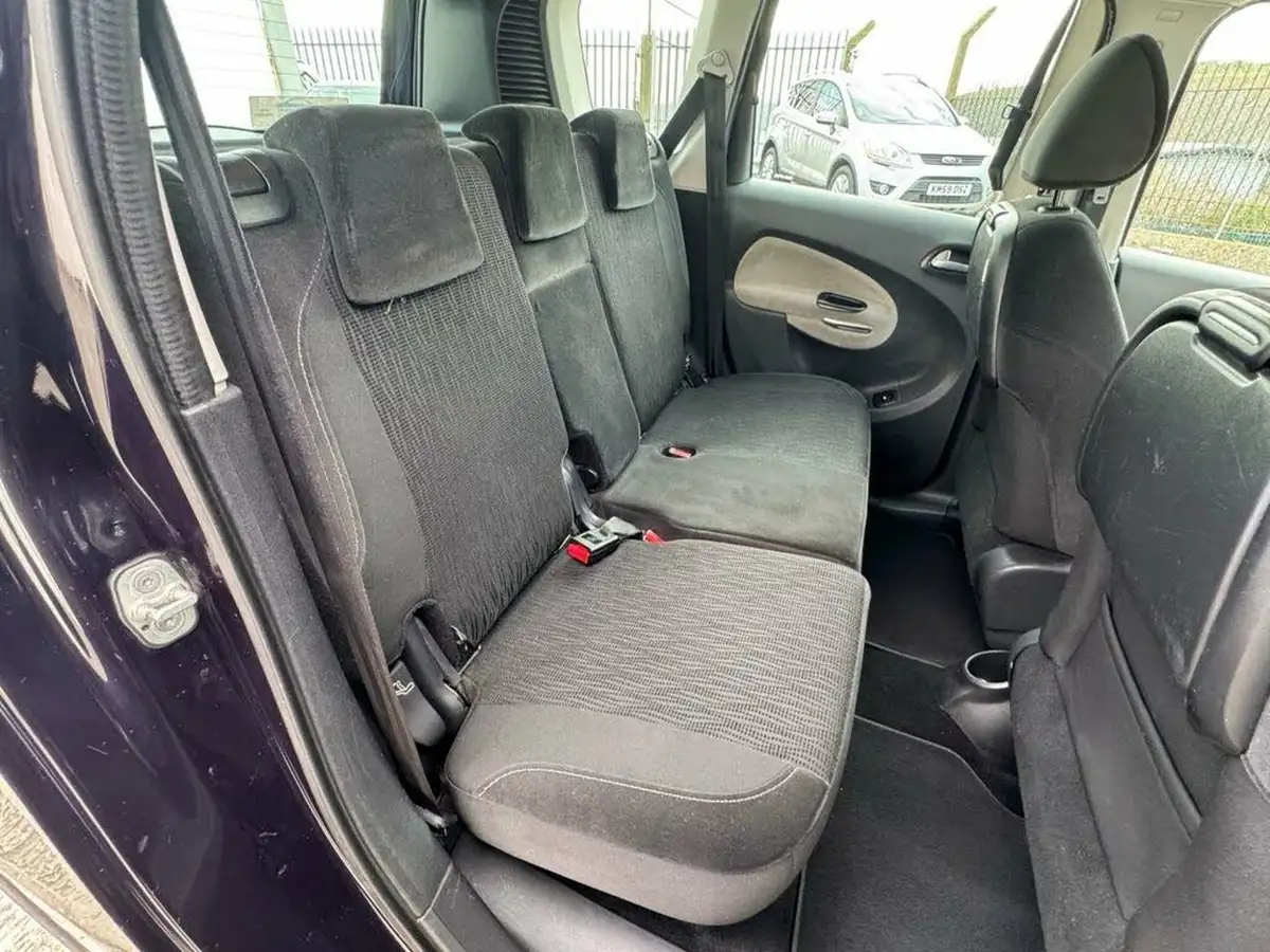 2014-citroen-c3-picasso-16td-exclusive-90ps-big-13