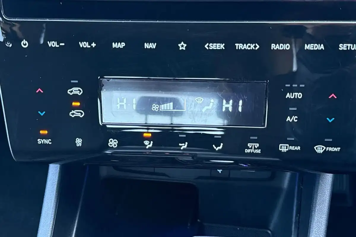 2023-hyundai-tucson-16-t-gdi-premium-150ps-48-volt-mhev-dct-big-18