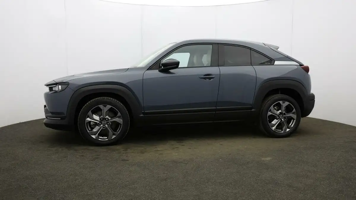 2021-mazda-mx-30-e-sport-lux-big-24