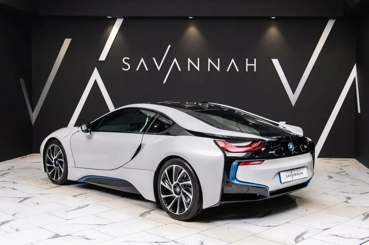 2016-bmw-i8-15-big-33
