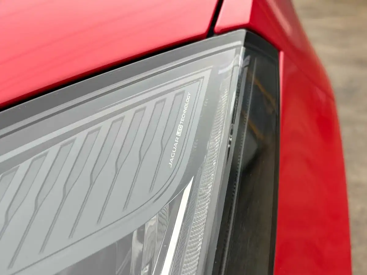 2019-jaguar-e-pace-20-i4d-s-big-20