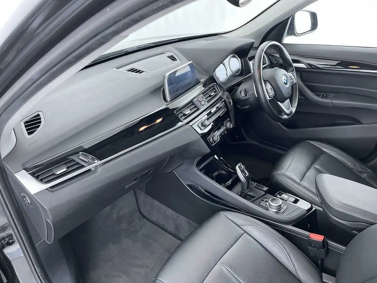 2018-bmw-x1-20-xdrive20i-xline-big-30