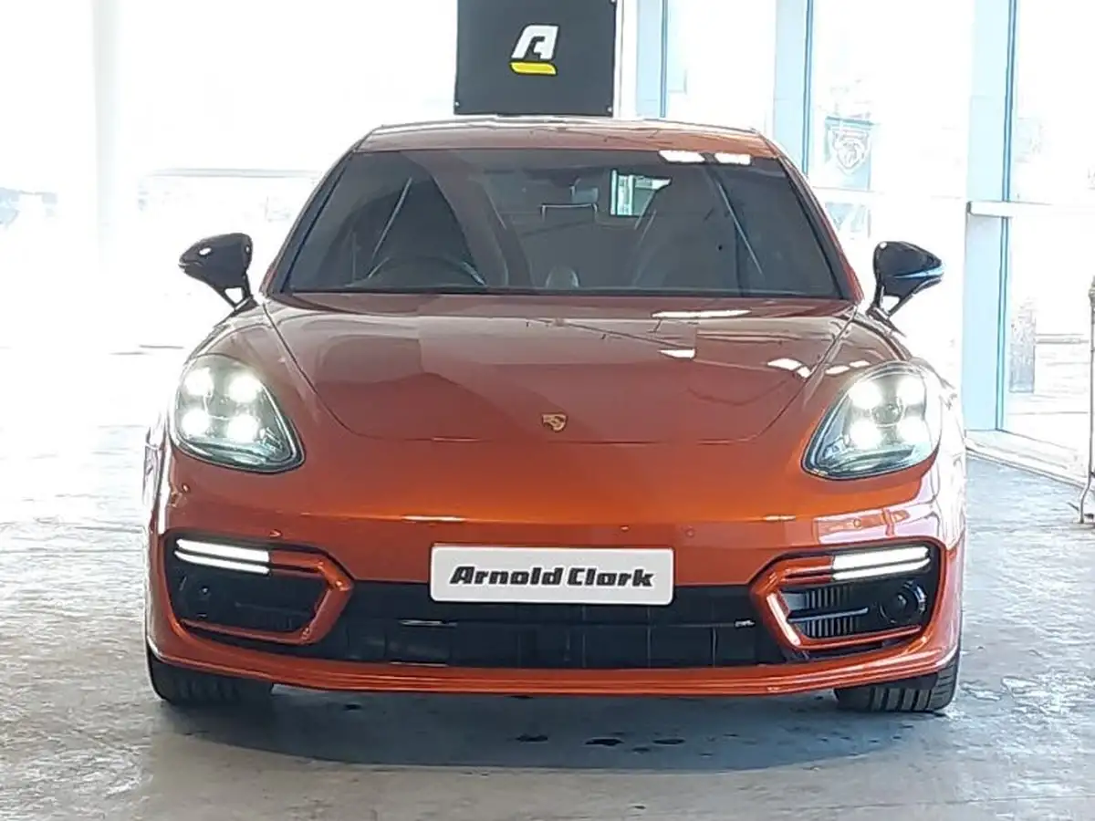 2021-porsche-panamera-30-4-e-hybrid-sport-turismo-big-13