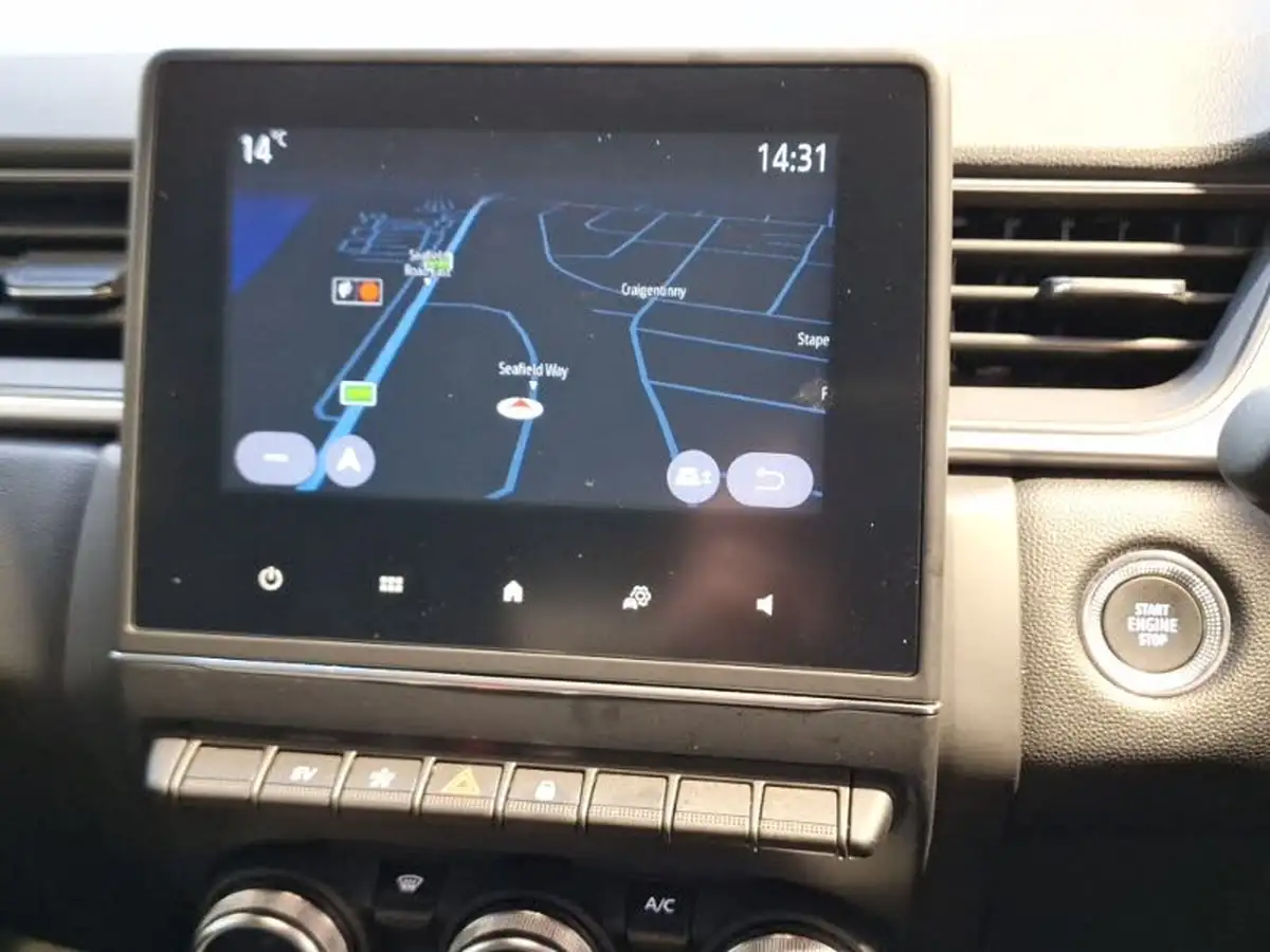 2024-renault-captur-16-techno-160ps-plug-in-big-14
