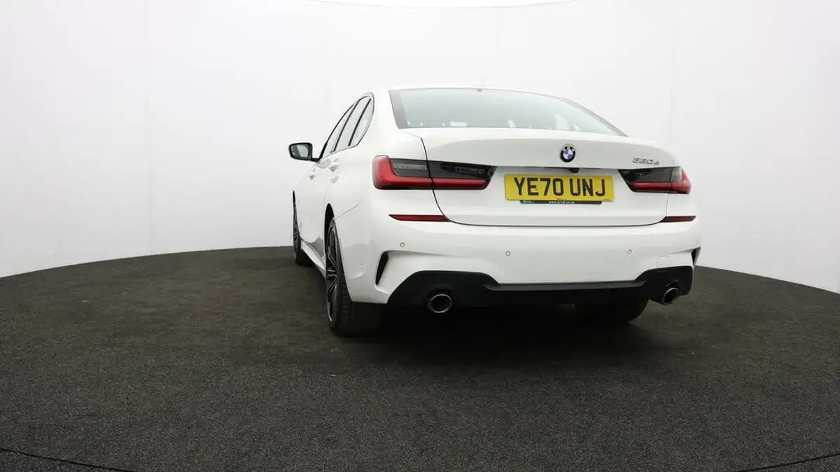 2020-bmw-3-series-big-74