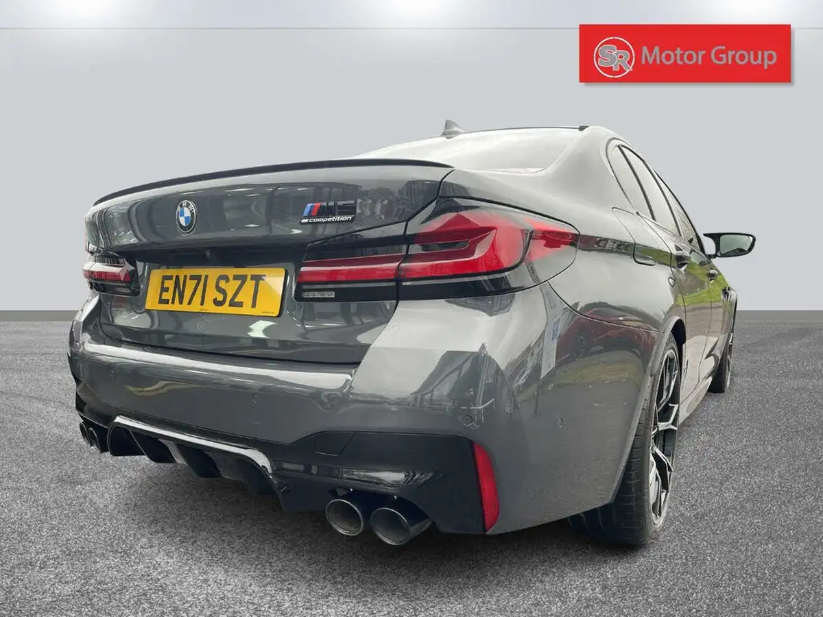 2021-bmw-5-series-44-m5-competition-big-15