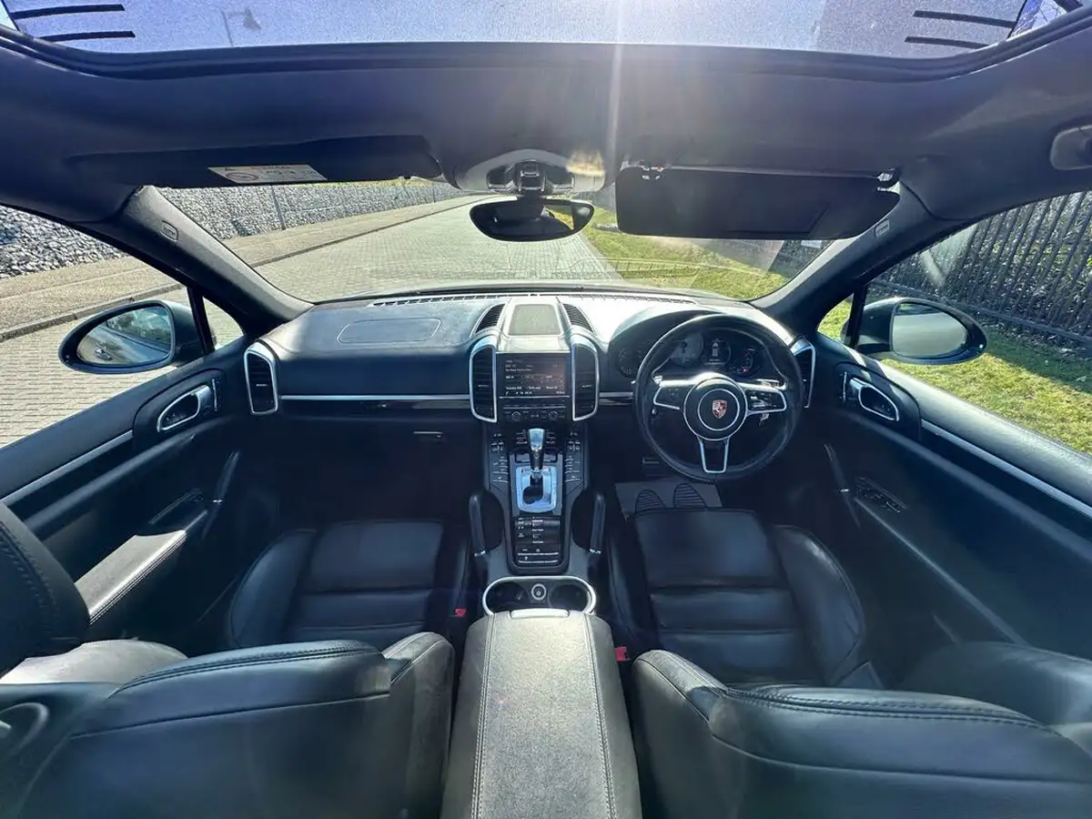 2016-porsche-cayenne-42td-s-big-57