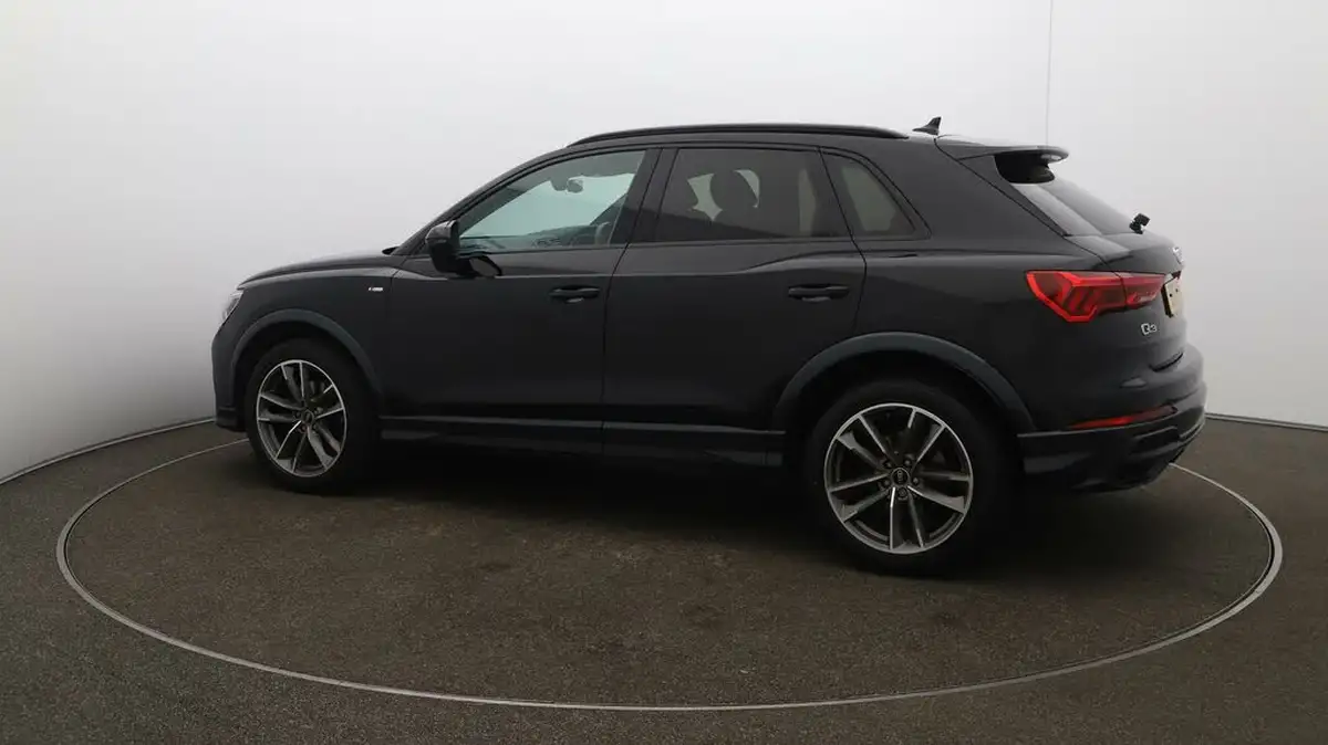 2021-audi-q3-15-35-tfsi-black-edition-codcomfort-sound-pack-station-wagon-big-46